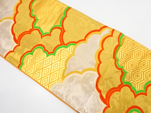 アンティーク　雲に古典柄織り出し袋帯（着用可）